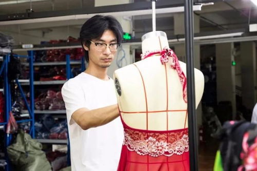 中国每两件情趣内衣,都有一件经苏北大妈之手
